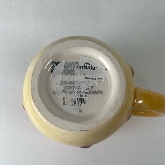 Colorful Ceramic Stack of Doughnuts Coffee Mug 4" Tall Room Essentials (KT167) - Picture 8 of 8